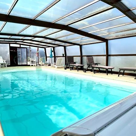 Maison De Charme Piscine Couverte Chauffee Mayrinhac-Lentour Екстер'єр фото